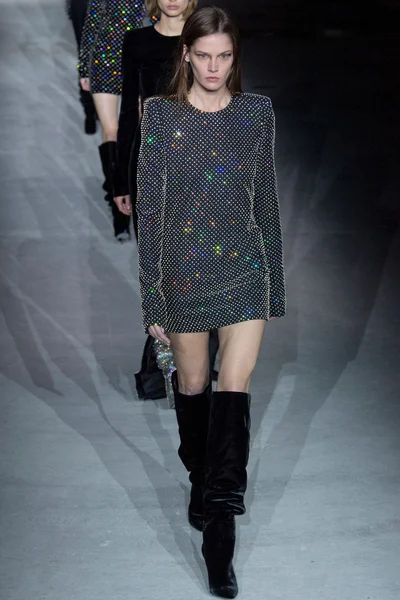 Look 72